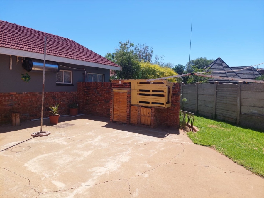 4 Bedroom Property for Sale in El Toro Park Northern Cape